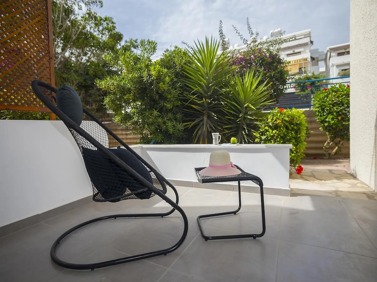 Ayios Elias Alice Suite location
